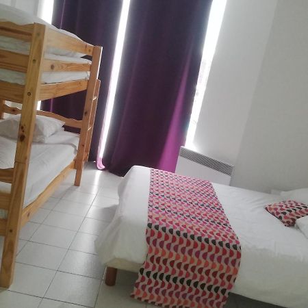 Hotel La Cle Saint-André-de-Sangonis Екстериор снимка