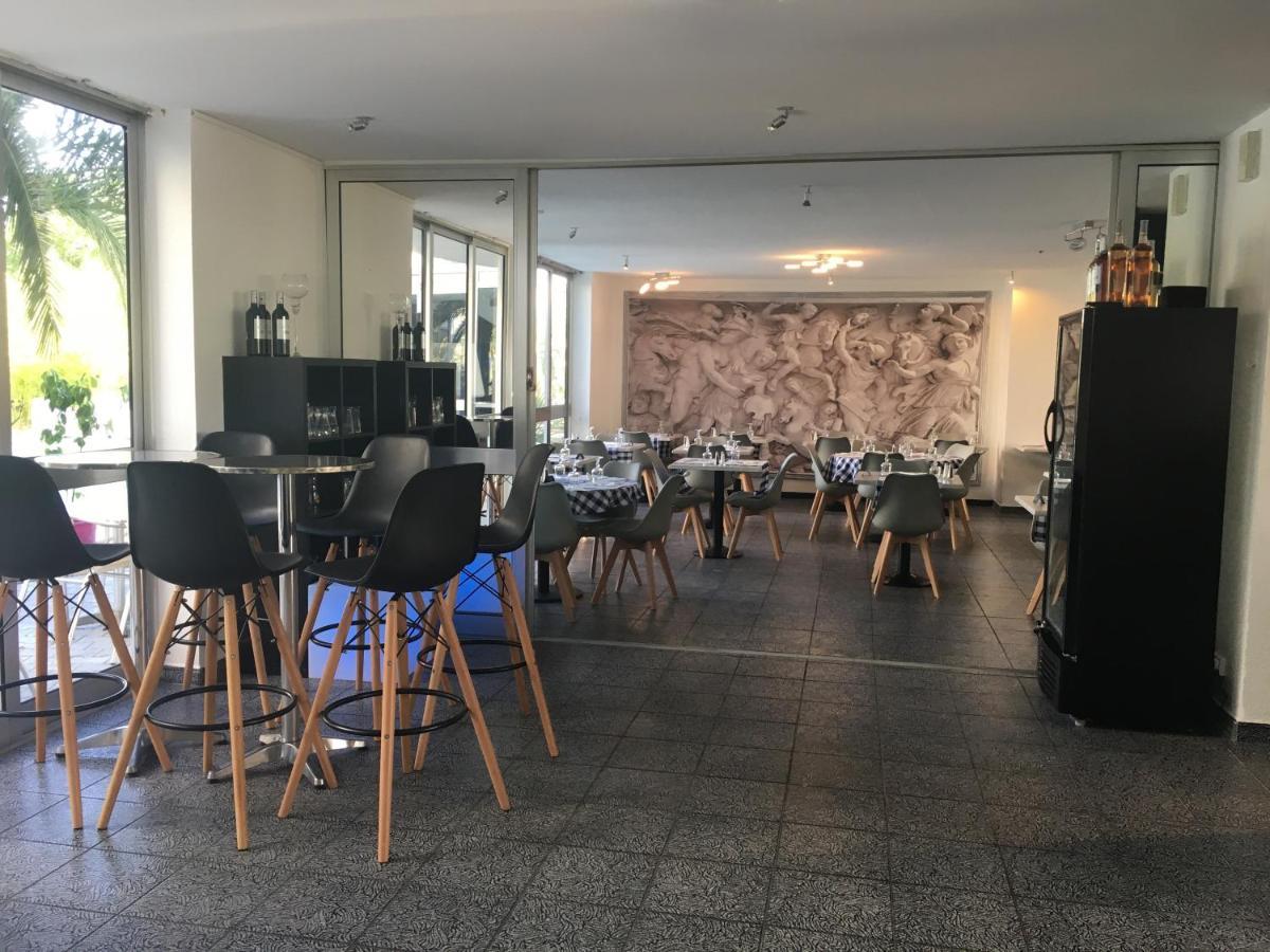 Hotel La Cle Saint-André-de-Sangonis Екстериор снимка