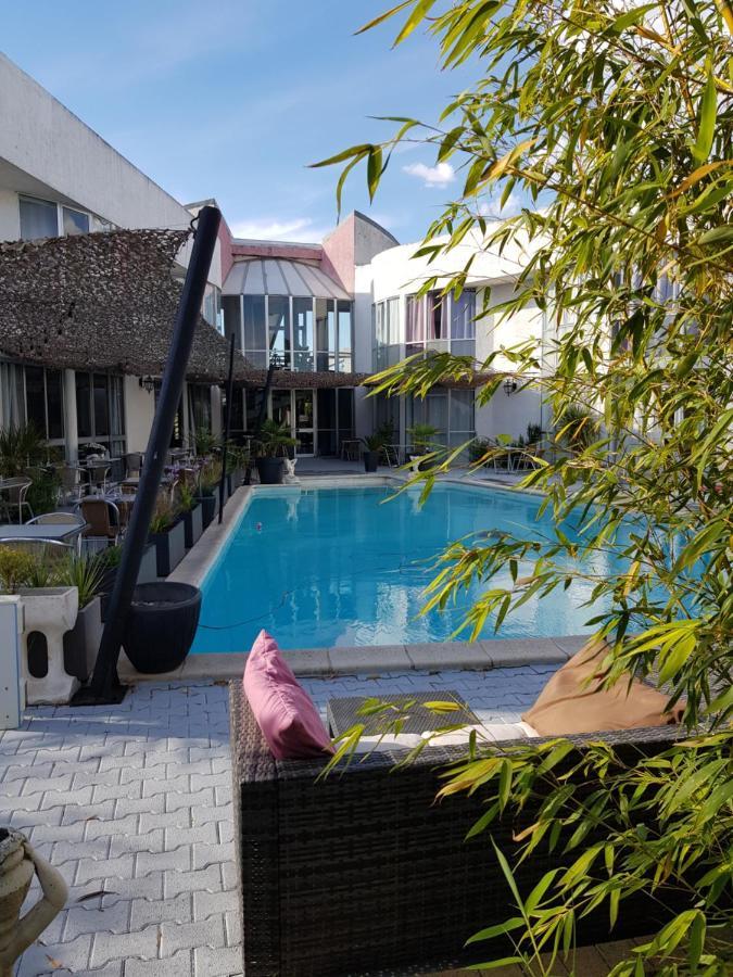 Hotel La Cle Saint-André-de-Sangonis Екстериор снимка