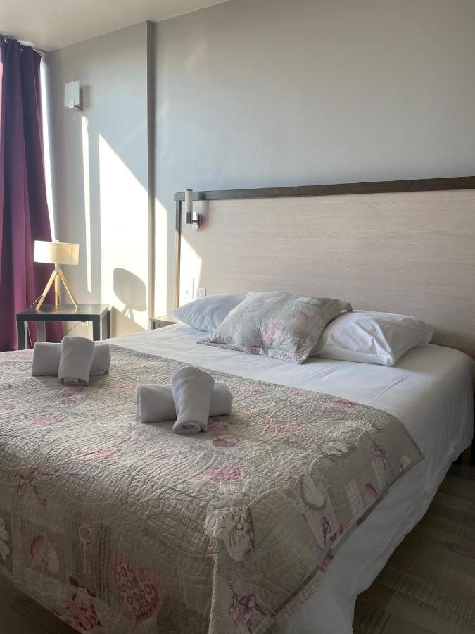 Hotel La Cle Saint-André-de-Sangonis Екстериор снимка